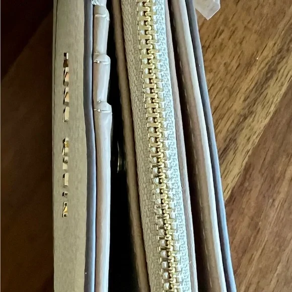 Anne Klein Wallet - Picture 6 of 6